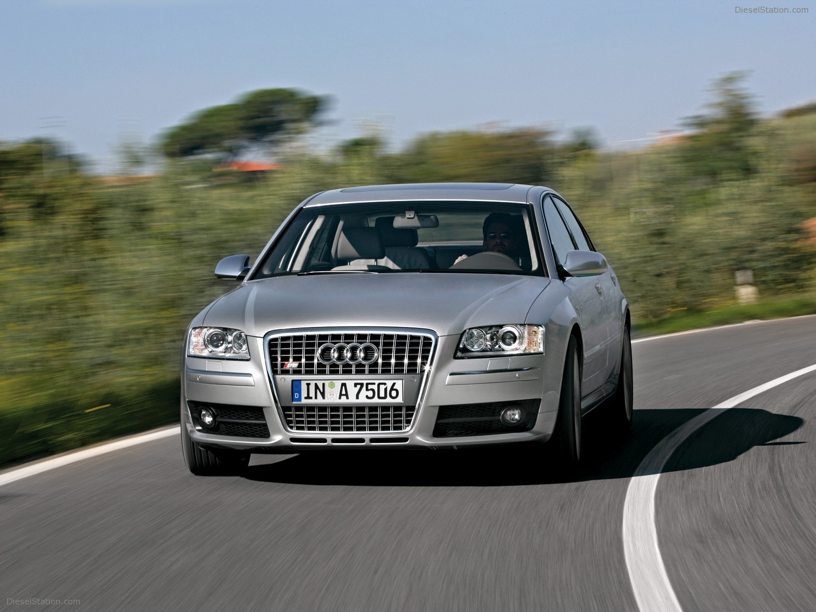 Audi S8 (2005)